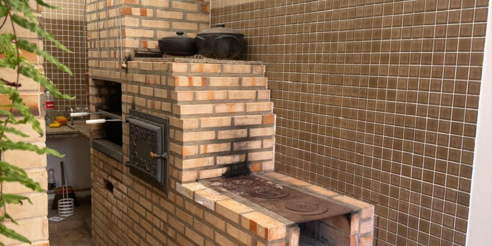 Casa Triplex em Área Nobre à VENDA (3)