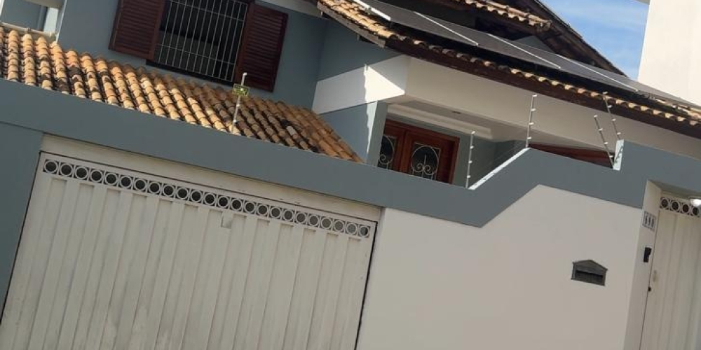 Casa Triplex em Área Nobre à VENDA (6)