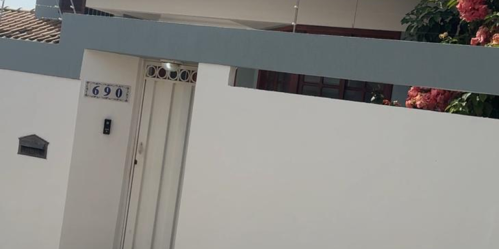 Casa Triplex em Área Nobre à VENDA (7)